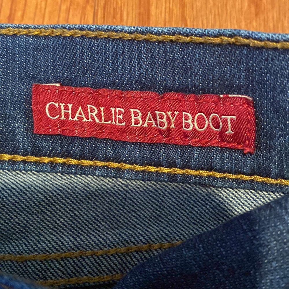 Lucky Brand Charlie Baby Boot Jeans. Size 6/28 Regular - Picture 5 of 15